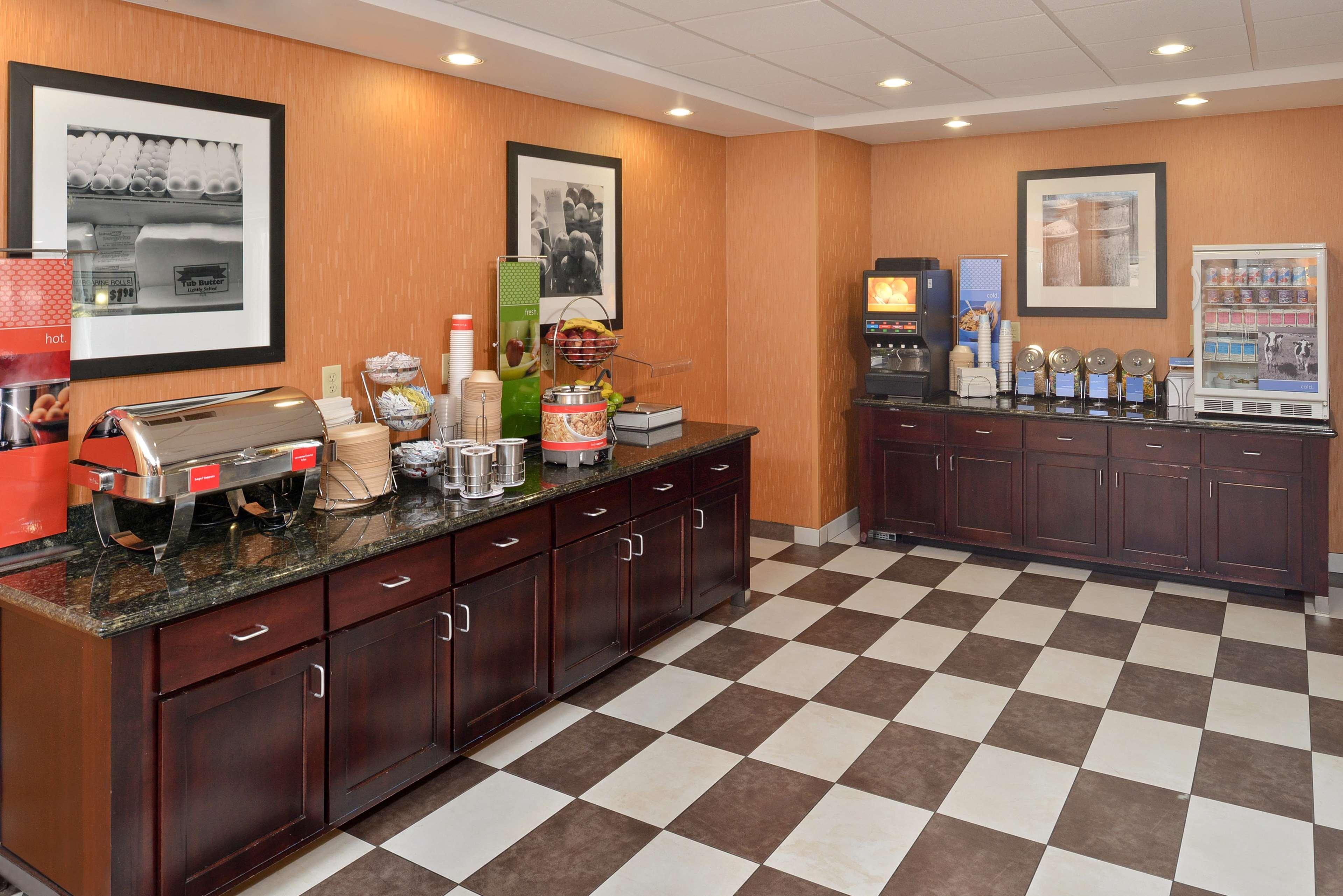 Hampton Inn Muscatine Luaran gambar